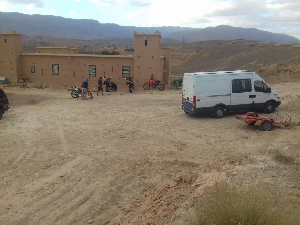 מלון מידלת Kasbah Izoran מראה חיצוני תמונה