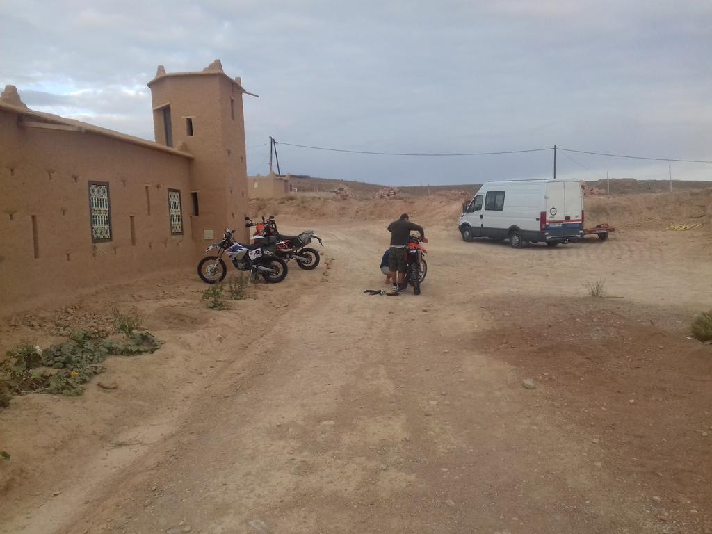 מלון מידלת Kasbah Izoran מראה חיצוני תמונה